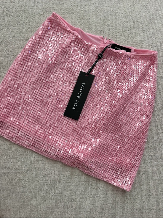White Fox Boutique Dresses & Skirts - White Fox Boutique Pink Sequin Mini Skirt
